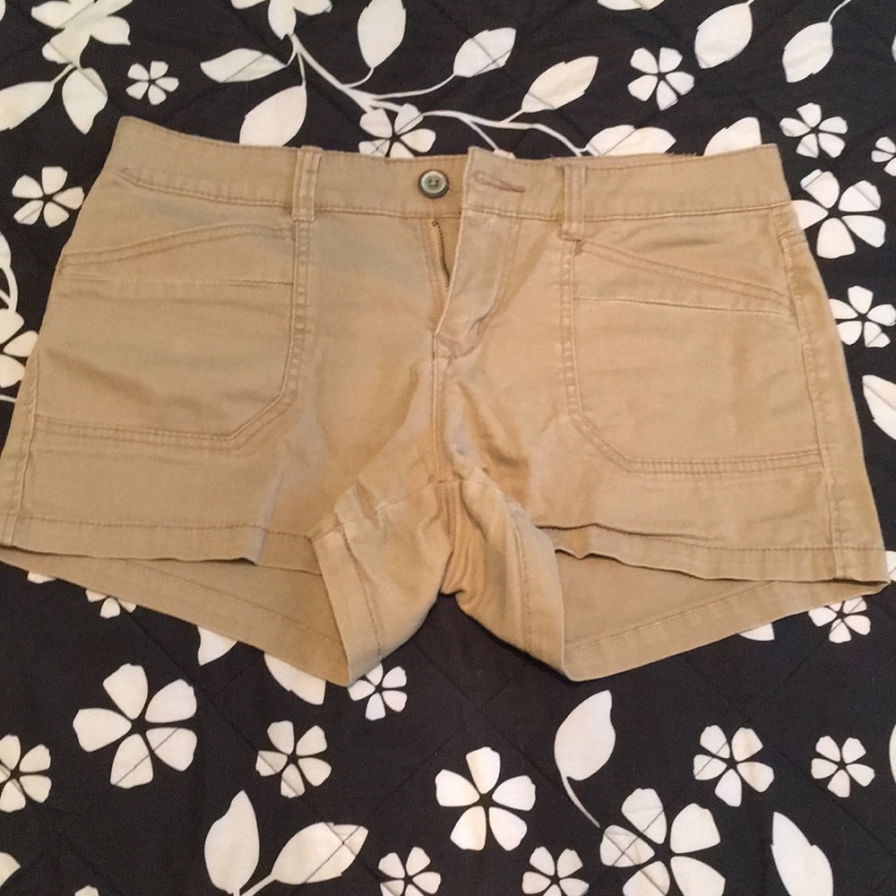 Size 11 brown shorts